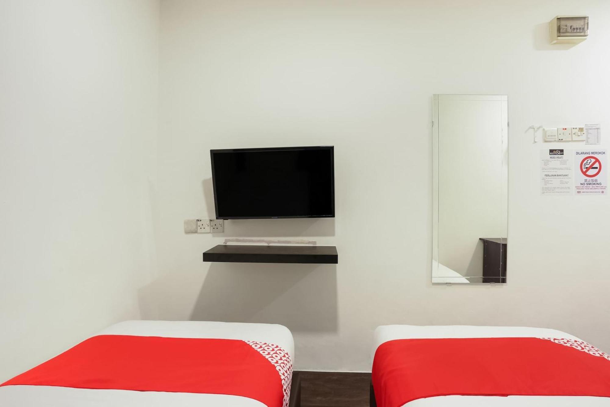 โอโย 90460 โฮเทล แคแอล2เอฟ เรสต์ แอนด์ โก Hotel ชาห์อาลัม ภายนอก รูปภาพ