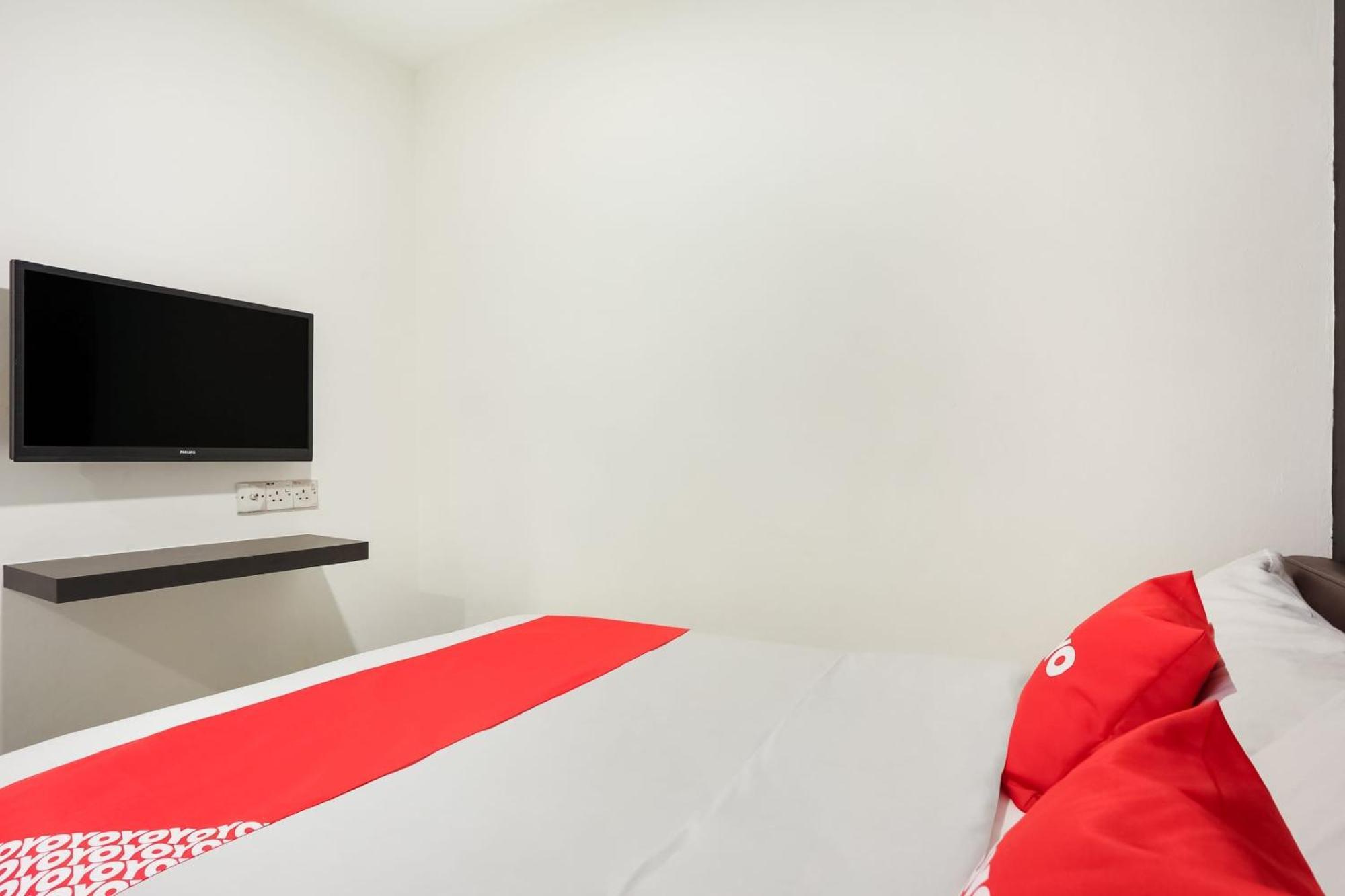 โอโย 90460 โฮเทล แคแอล2เอฟ เรสต์ แอนด์ โก Hotel ชาห์อาลัม ภายนอก รูปภาพ