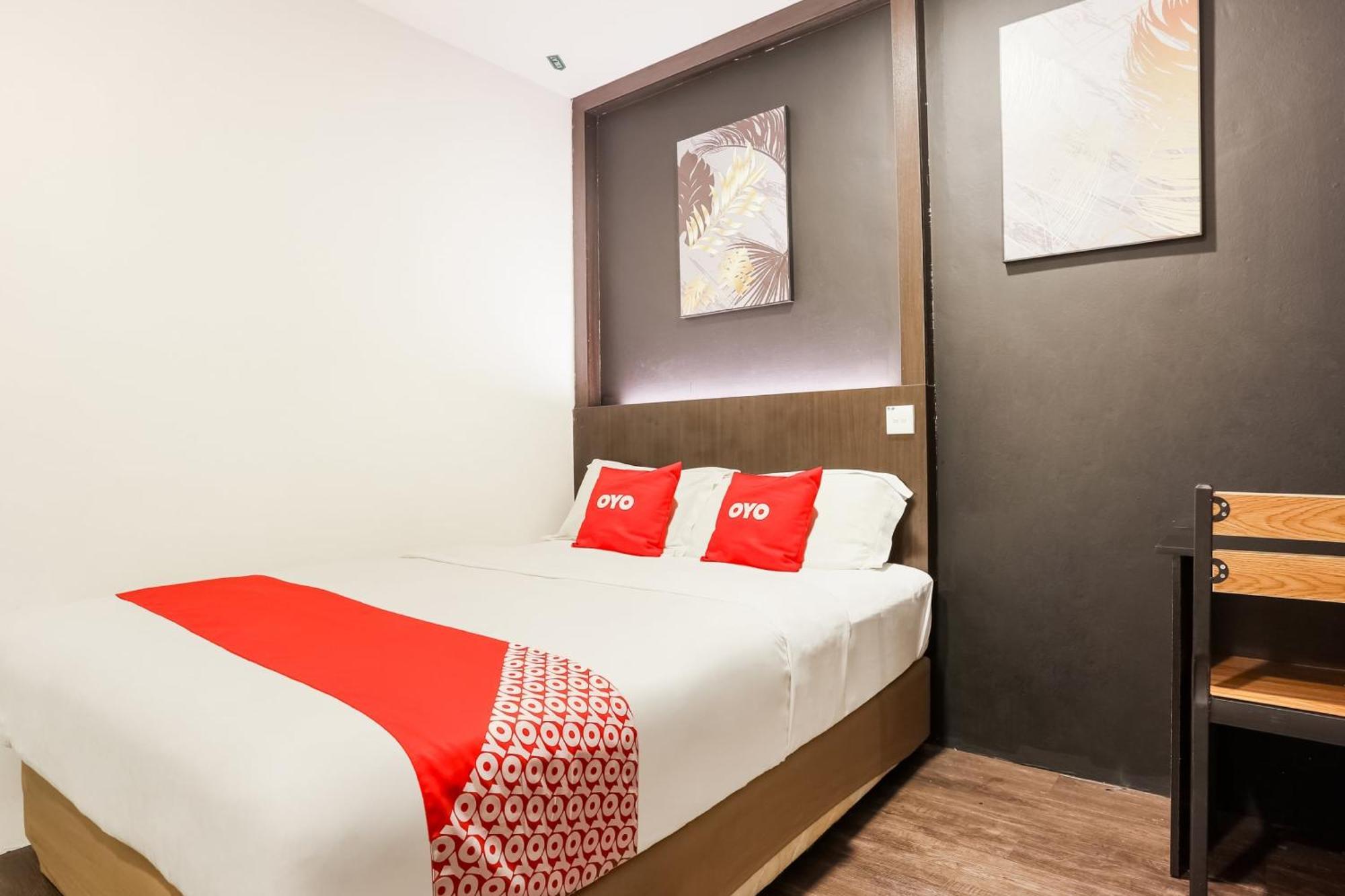 โอโย 90460 โฮเทล แคแอล2เอฟ เรสต์ แอนด์ โก Hotel ชาห์อาลัม ภายนอก รูปภาพ