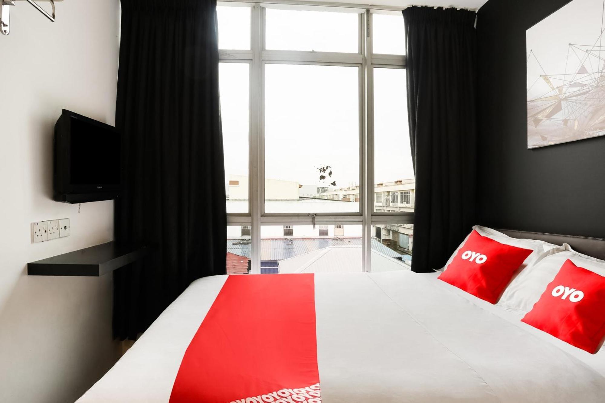 โอโย 90460 โฮเทล แคแอล2เอฟ เรสต์ แอนด์ โก Hotel ชาห์อาลัม ภายนอก รูปภาพ