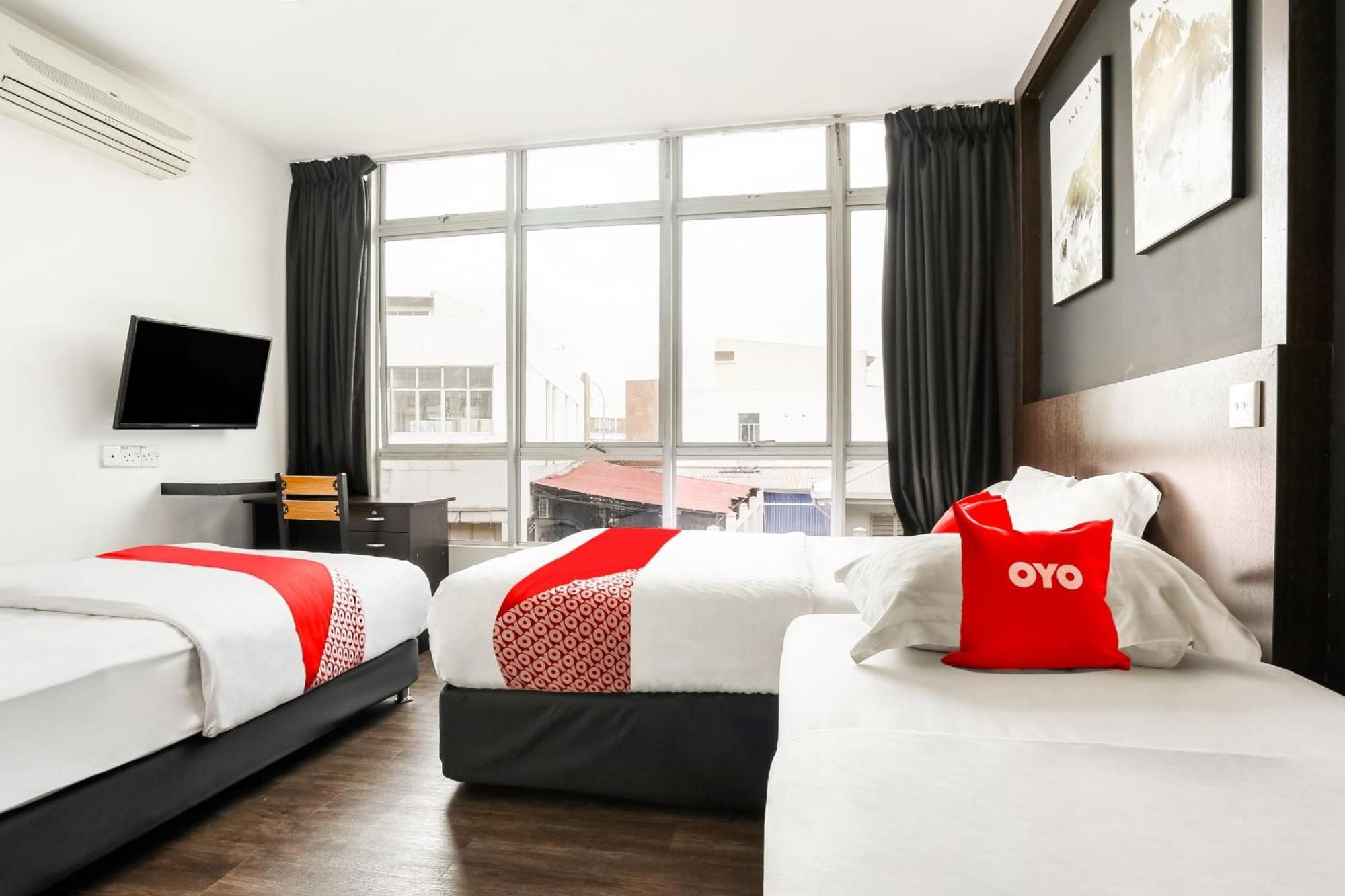 โอโย 90460 โฮเทล แคแอล2เอฟ เรสต์ แอนด์ โก Hotel ชาห์อาลัม ภายนอก รูปภาพ
