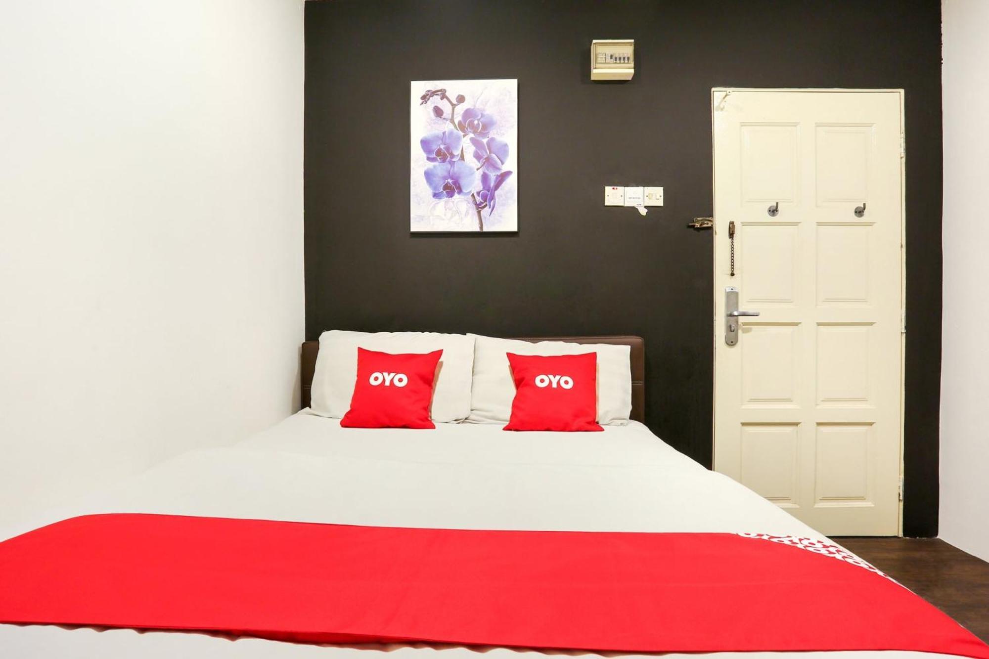 โอโย 90460 โฮเทล แคแอล2เอฟ เรสต์ แอนด์ โก Hotel ชาห์อาลัม ภายนอก รูปภาพ