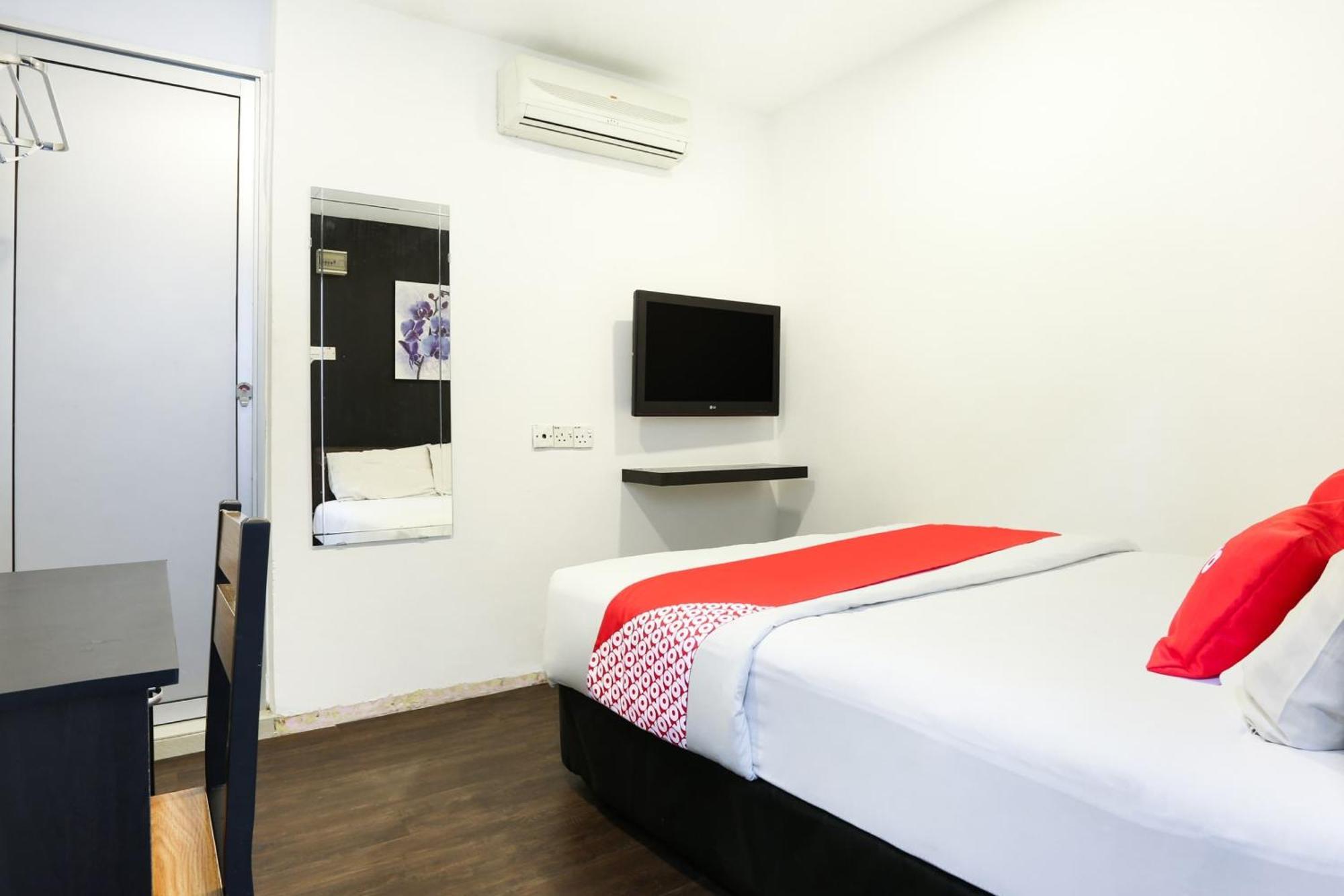 โอโย 90460 โฮเทล แคแอล2เอฟ เรสต์ แอนด์ โก Hotel ชาห์อาลัม ภายนอก รูปภาพ